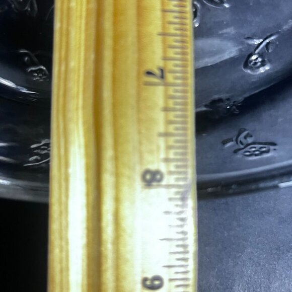 1960s Anchor Hocking Savannah Oval 2qt. Casserole Dish Floral Embossed Design - Picture 7 of 8